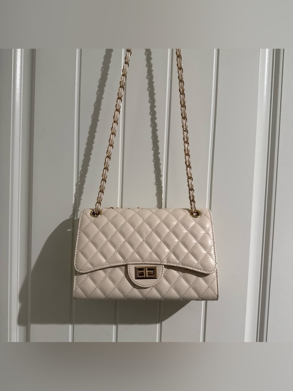 Quilted Cream Chain Shoulder Bag